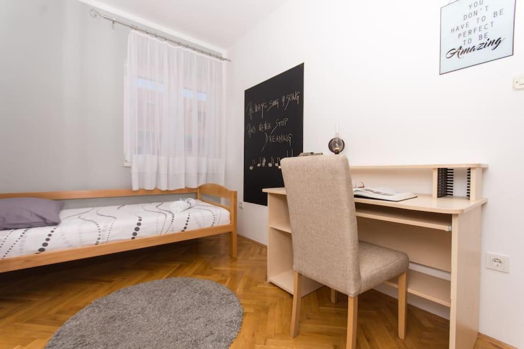 Apartment Dajana Feeling Of Home Trogir Exteriör bild