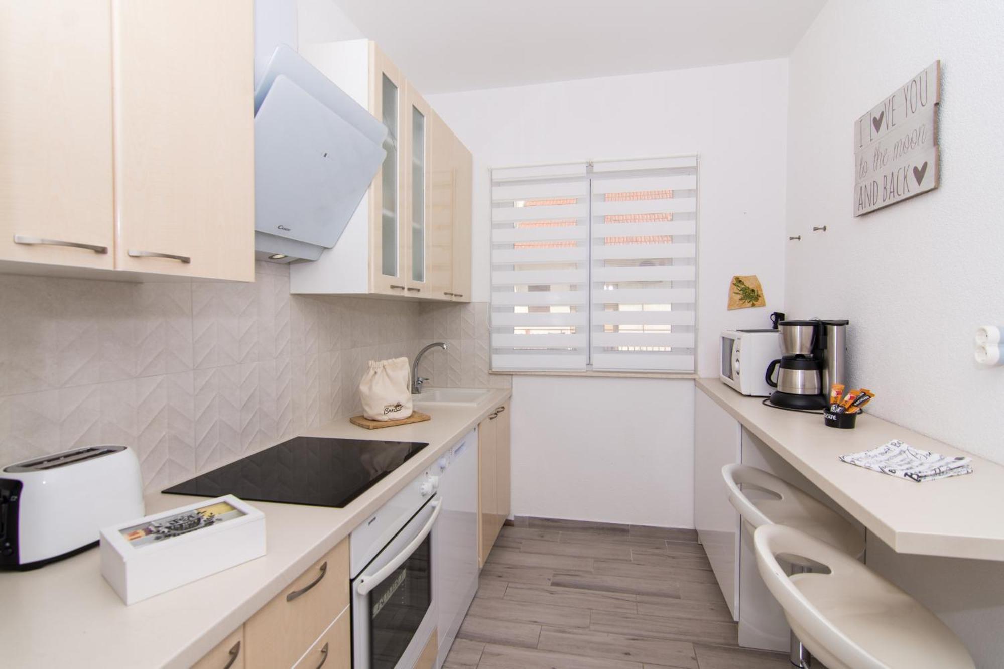 Apartment Dajana Feeling Of Home Trogir Exteriör bild