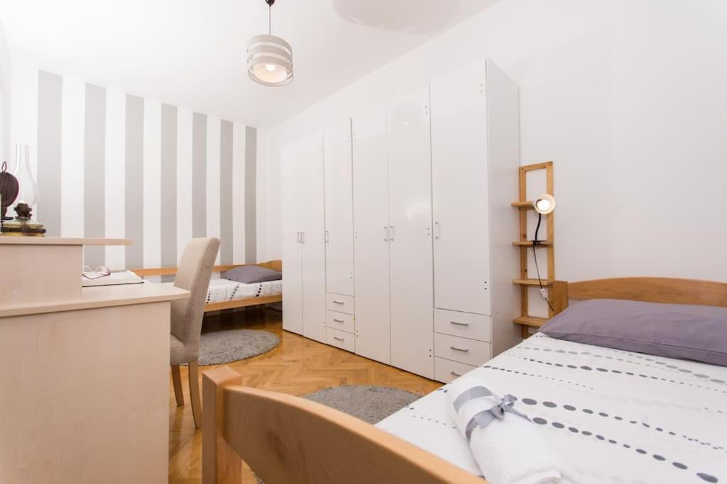 Apartment Dajana Feeling Of Home Trogir Exteriör bild
